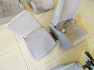 マイクロバス　シート（座席）