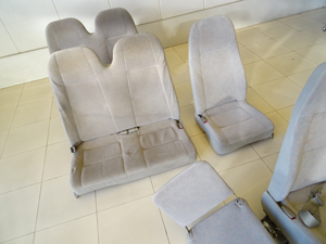 マイクロバス　シート（座席）