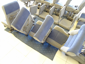 マイクロバス　シート（座席）